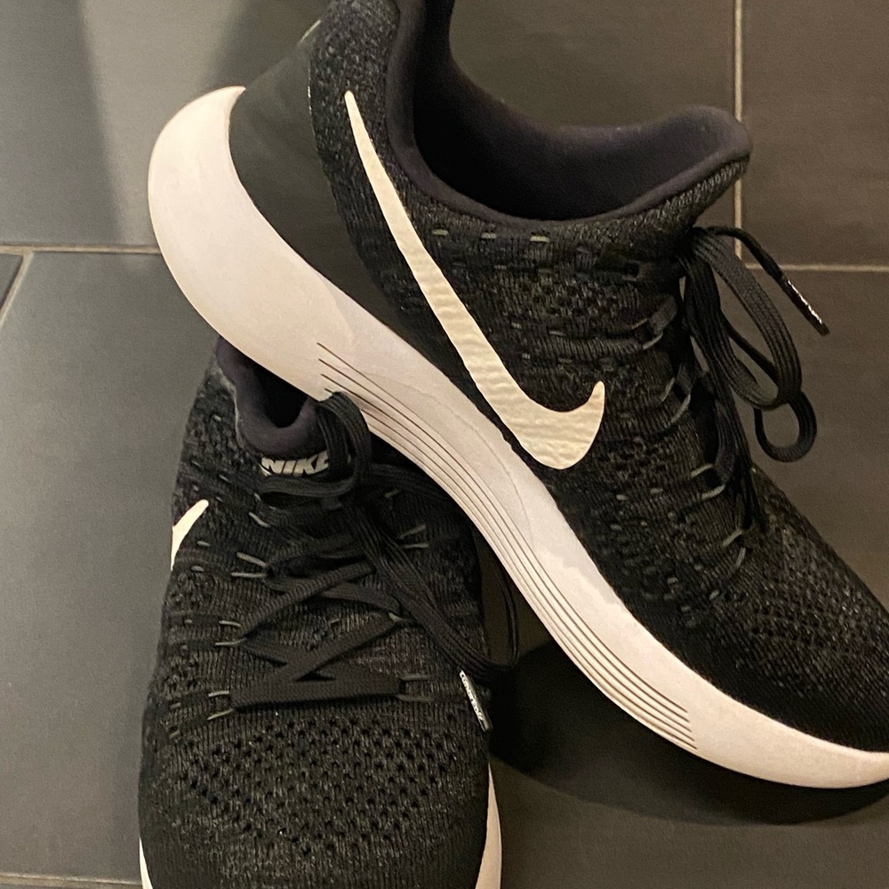 Nike LunarEpic Low Flyknit 2 Women's Running Shoe